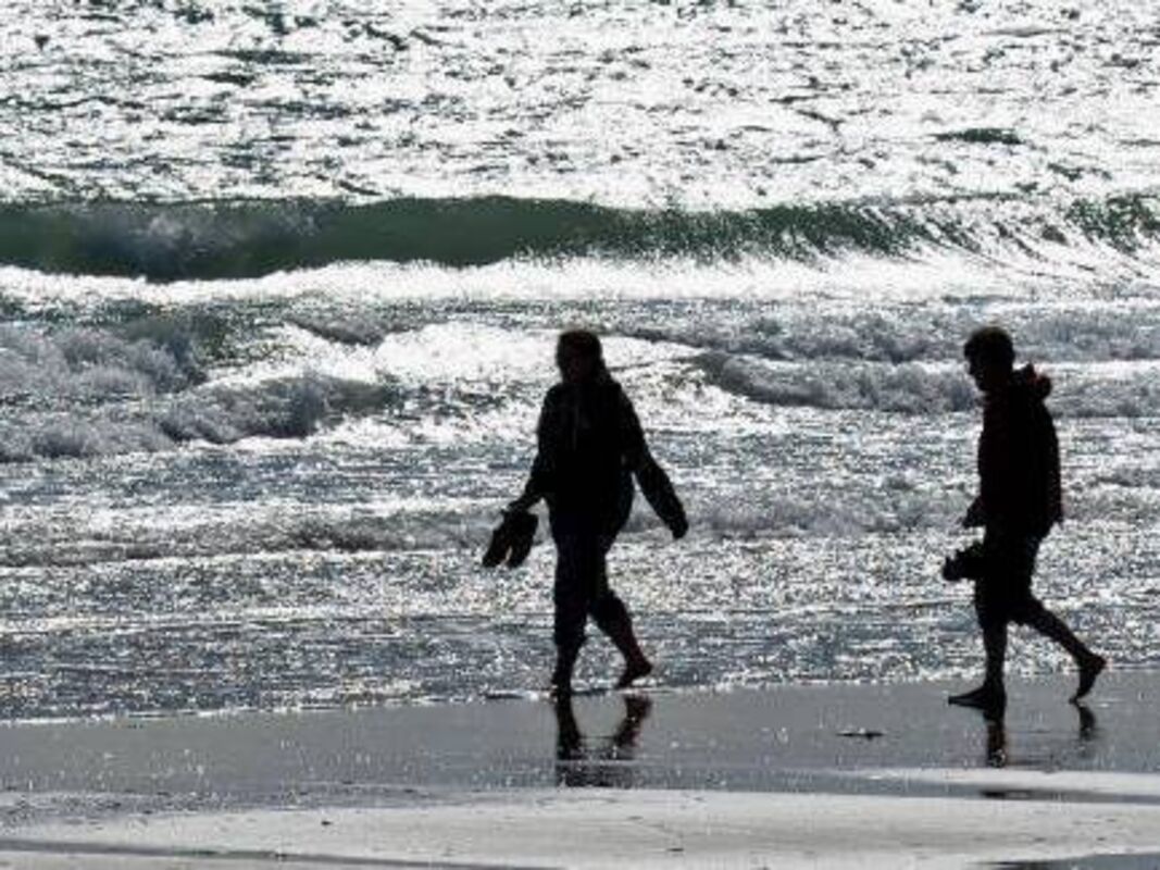 beach walk fight the fear kara o’donnell wellness midleton holistic centre